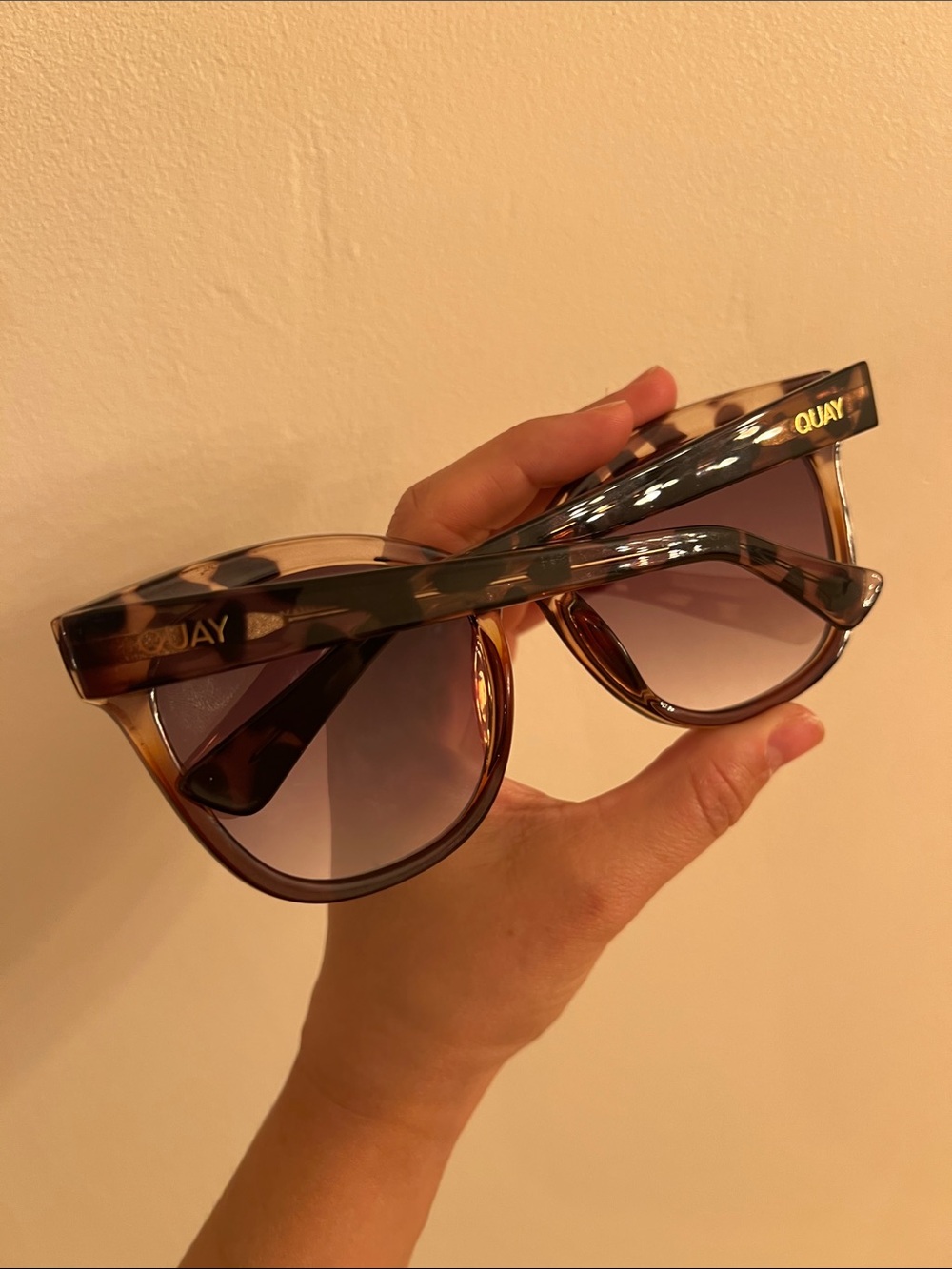 QUAY • It’s My Way brown tortoise gradient cat eye sunglasses - Picture 3 of 4